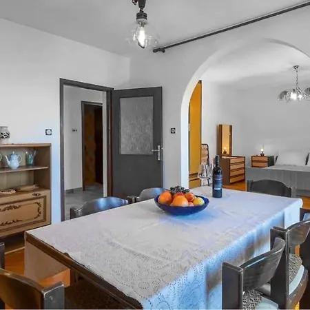 Cozy In With House Sea View